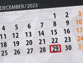 2023. december 29. határidő bejelölve egy naptárlapon