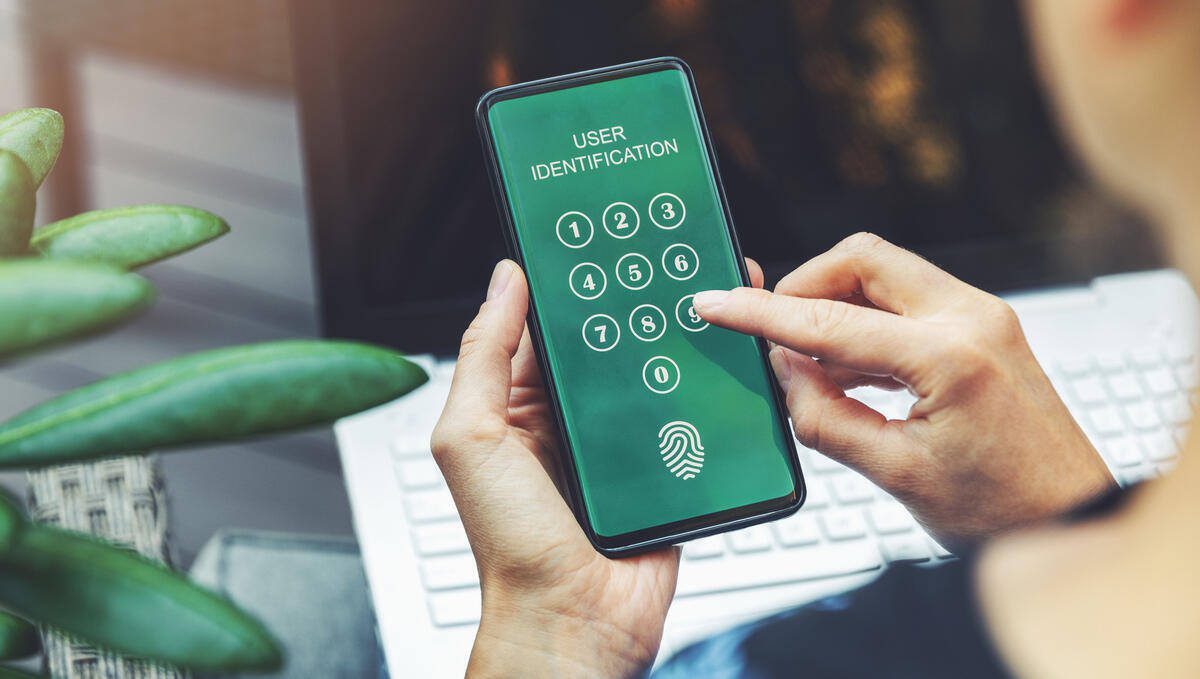 ember a mobilbankban a bankszámla napi átutalási limitet állítja be