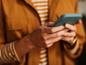 mobilkincstáron új állampapírt vesz a telefonján