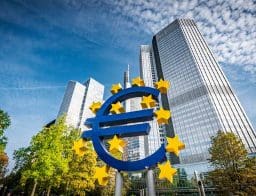 Európai Központi Bank (EKB) épülete, GDP, infláció
