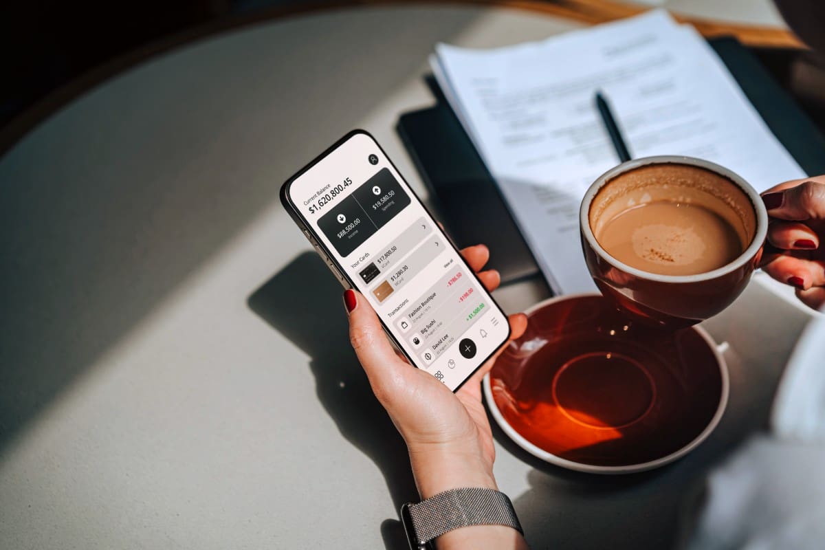 0 Ft-os bankszámla érvényessége, kávézó, mobilbank